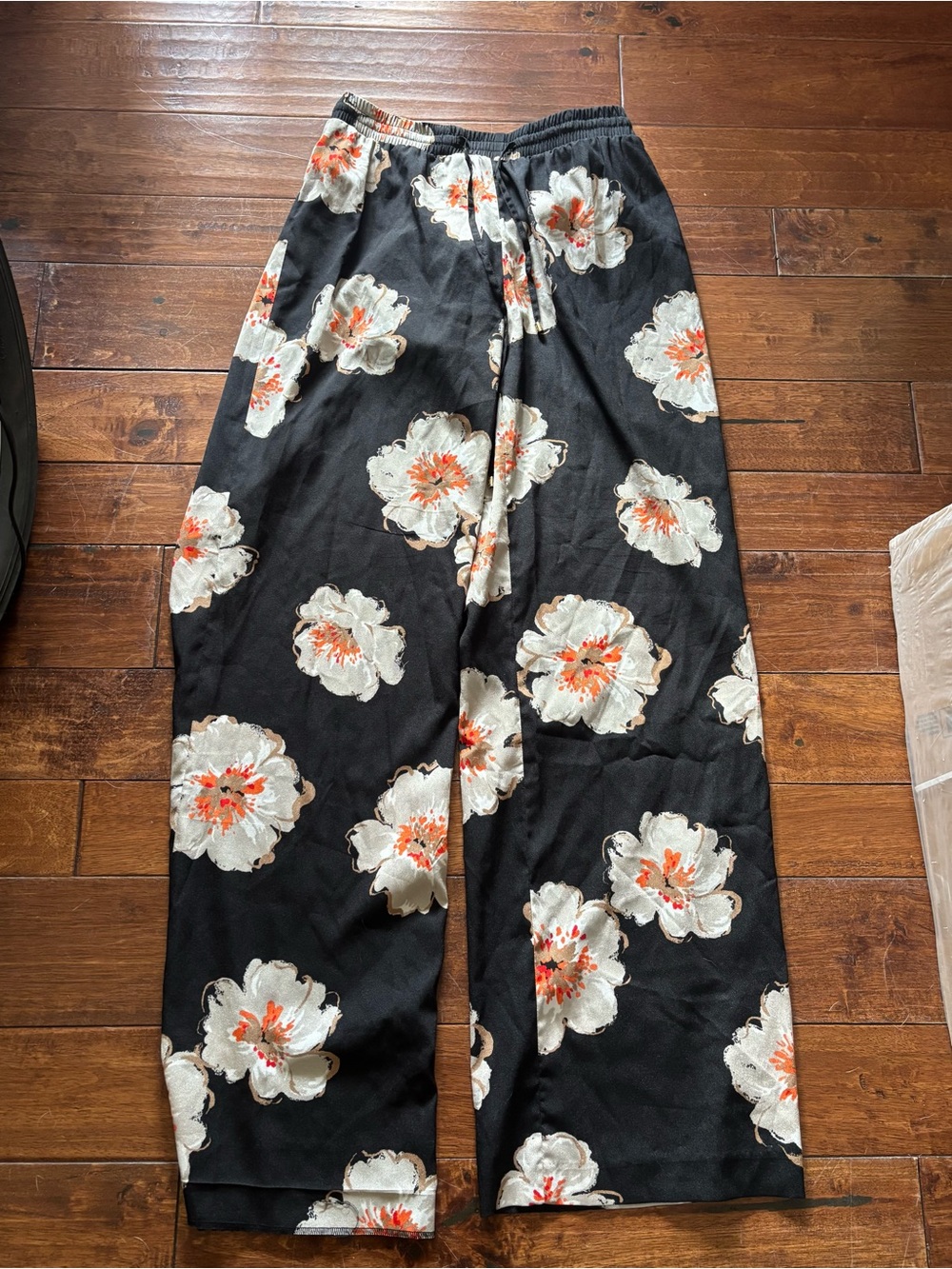 Ivanka Trump Black Floral Wide-Leg Pants with Drawstring petite 4